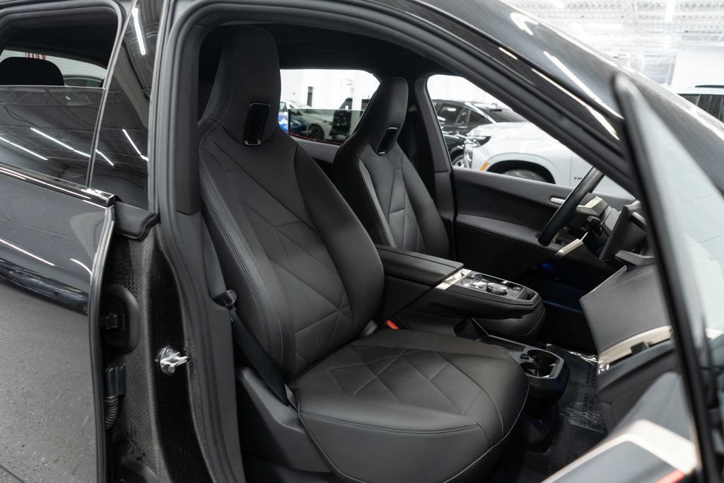 Used 2024 BMW iX xDrive50 w/ Premium Package AWD/4WD image 12