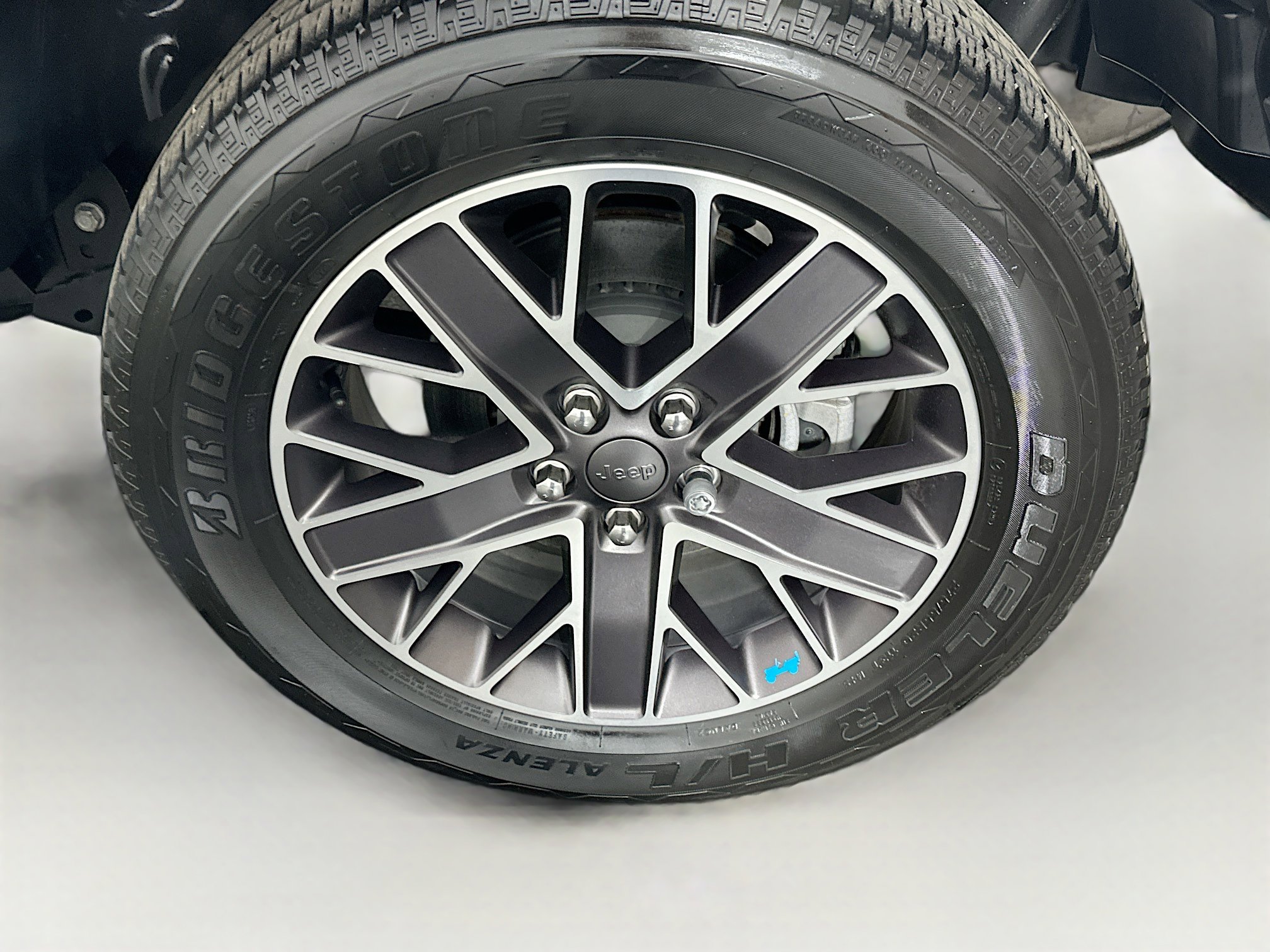 Used 2023 Jeep Wrangler Unlimited Sahara image 11