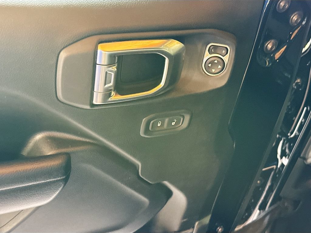 Certified 2023 Jeep Wrangler Unlimited AWD/4WD image 19