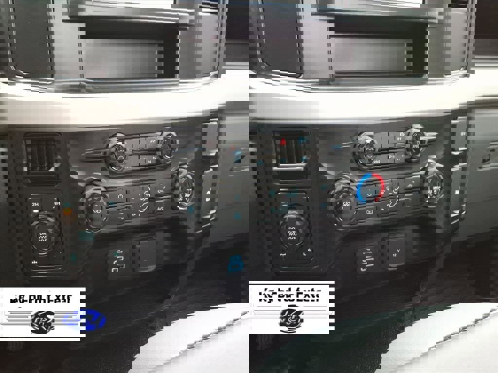 New 2026 Ford F350 XL w/ FX4 Off-Road Package image 18