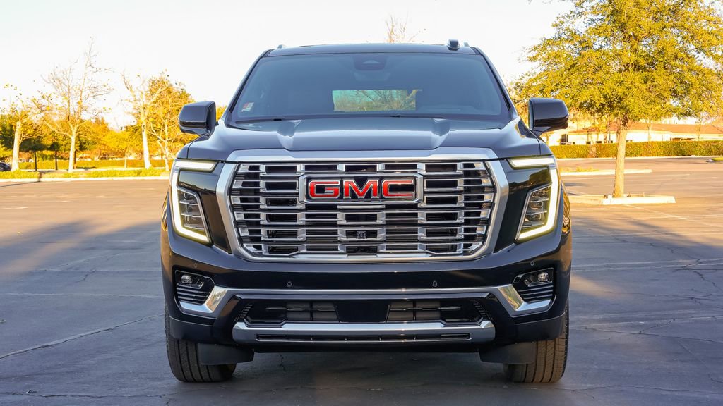 New 2026 GMC Yukon Denali w/ Denali Reserve Package image 4