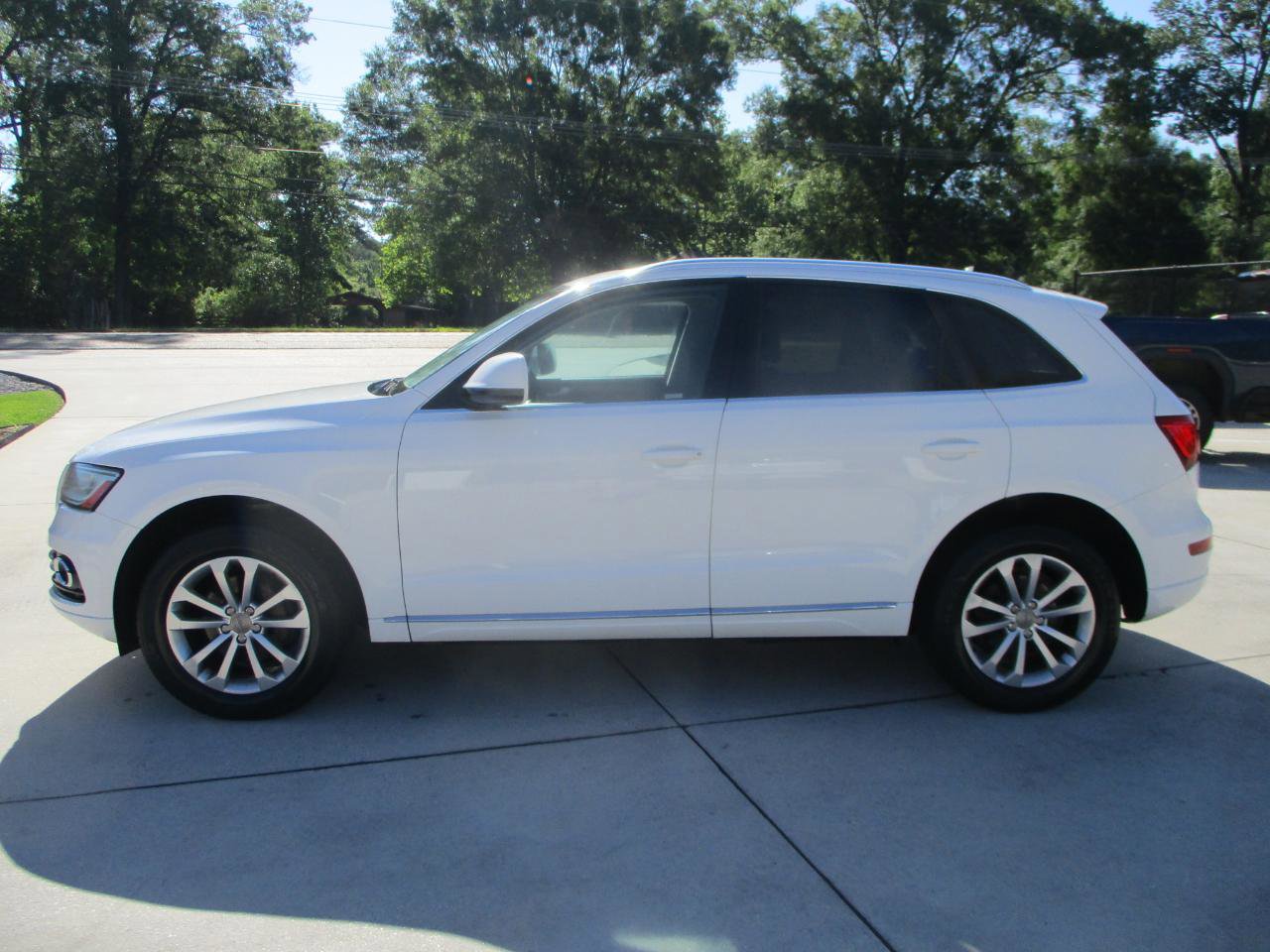 Used 2014 Audi Q5 2.0T Premium Plus w/ Premium Plus Package AWD/4WD image 7