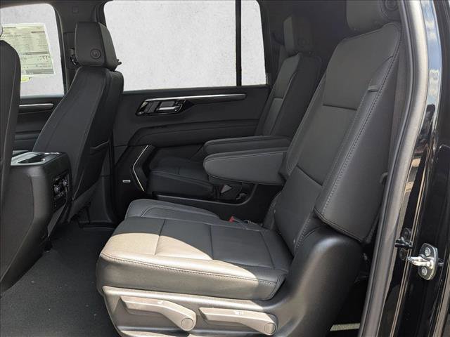 New 2026 Chevrolet Suburban LT w/ Comfort Package image 16