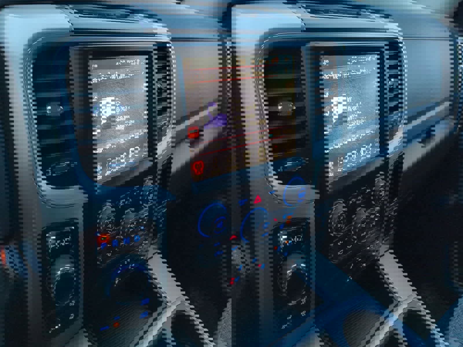 Used 2015 RAM 1500 Outdoorsman image 26