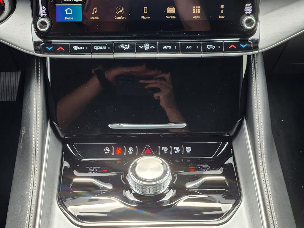 New 2026 Jeep Grand Wagoneer L Limited image 12