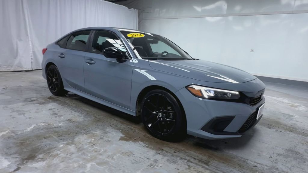 Used 2024 Honda Civic Sport image 2