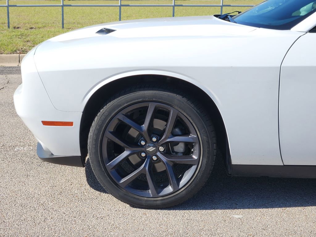 Used 2023 Dodge Challenger SXT w/ Blacktop Package image 7