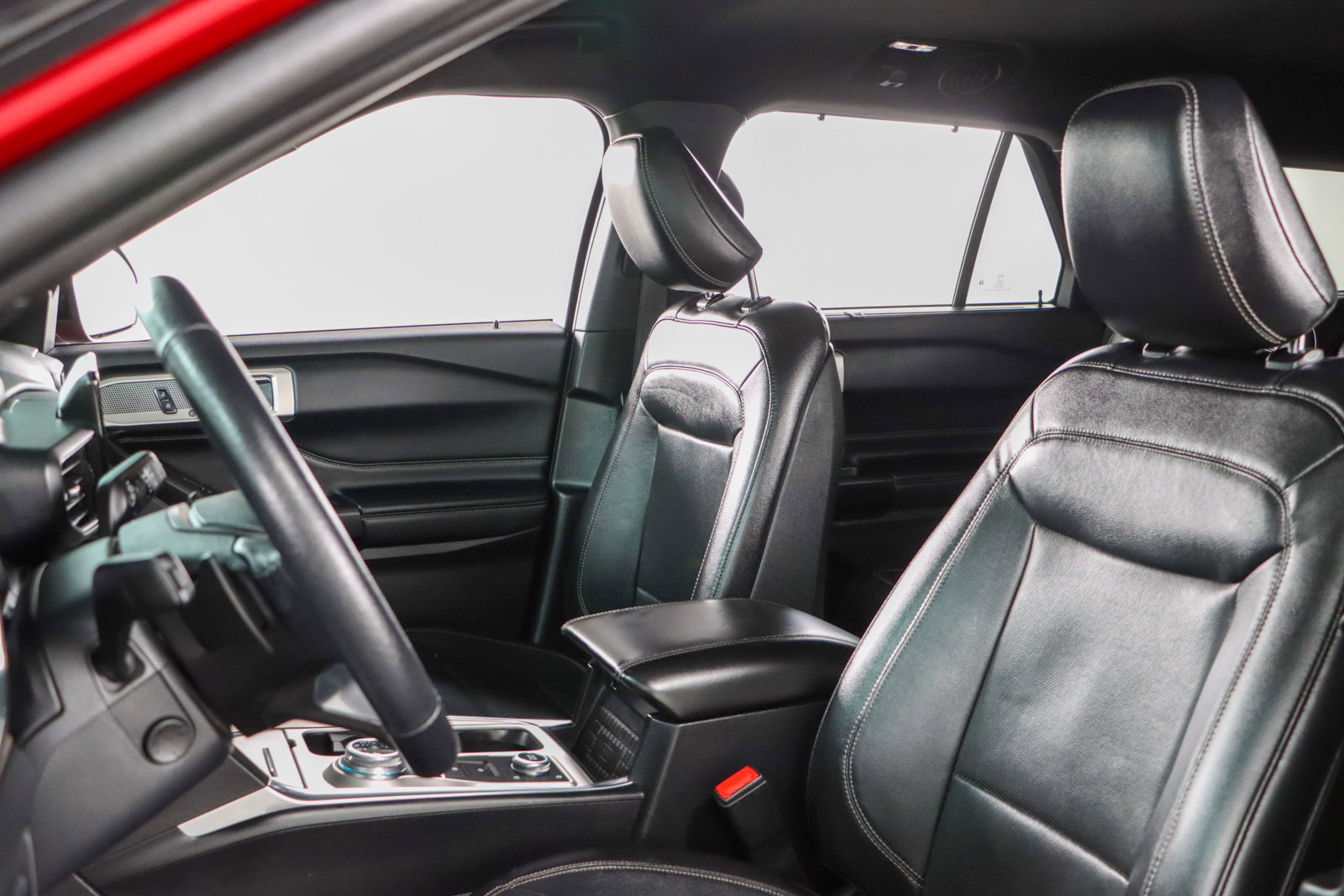 Used 2020 Ford Explorer Limited w/ Class III Trailer Tow Package image 23