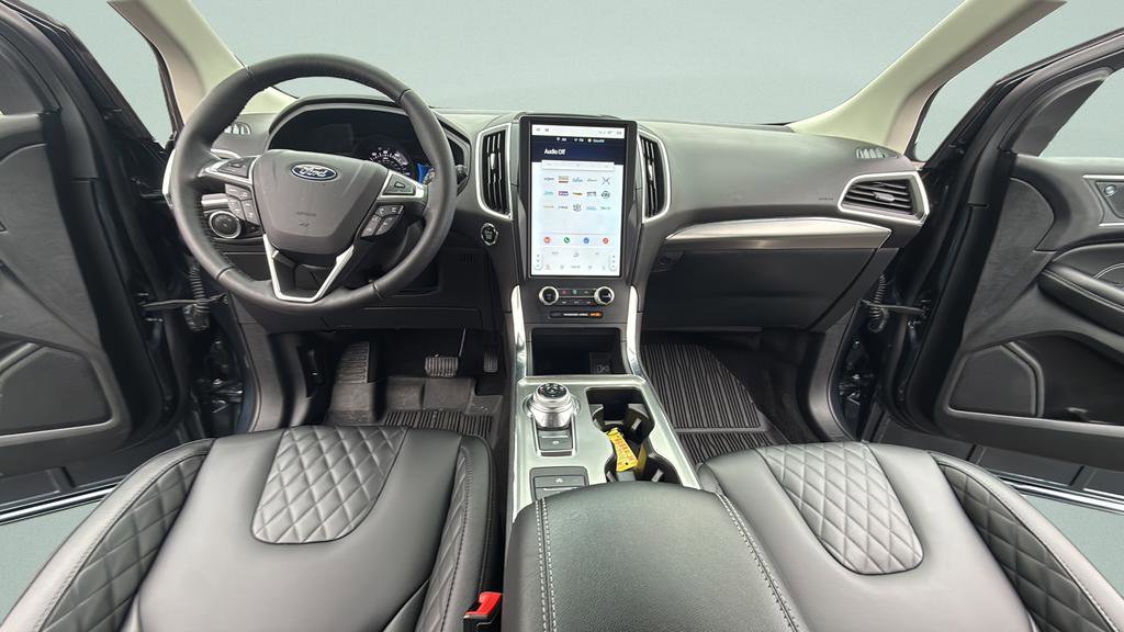 Certified 2024 Ford Edge Titanium image 32