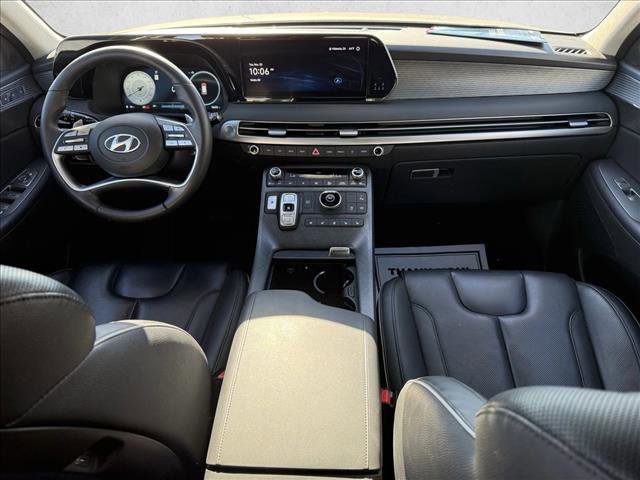 Used 2023 Hyundai Palisade Limited w/ Cargo Package image 16
