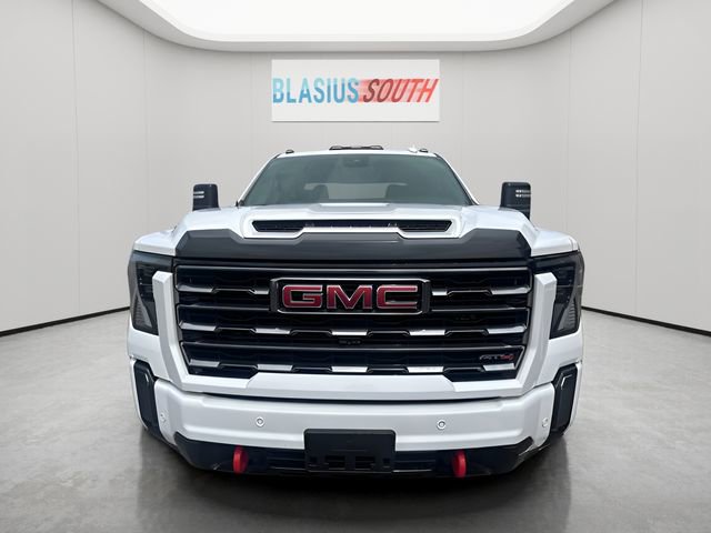 Used 2024 GMC Sierra 2500 AT4 w/ AT4 Preferred Package AWD/4WD image 8