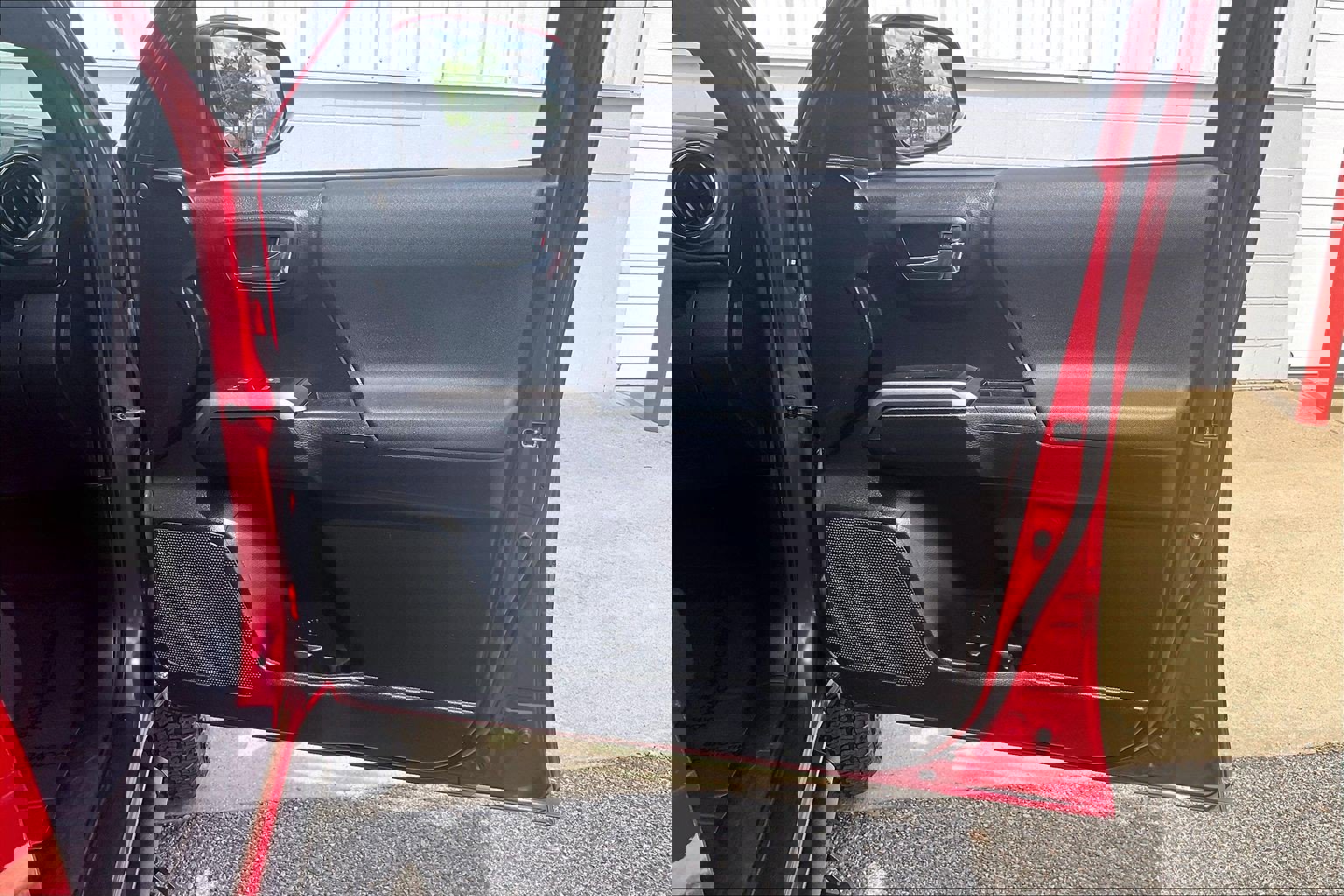 Used 2022 Toyota Tacoma TRD Off-Road w/ Technology Package AWD/4WD image 27