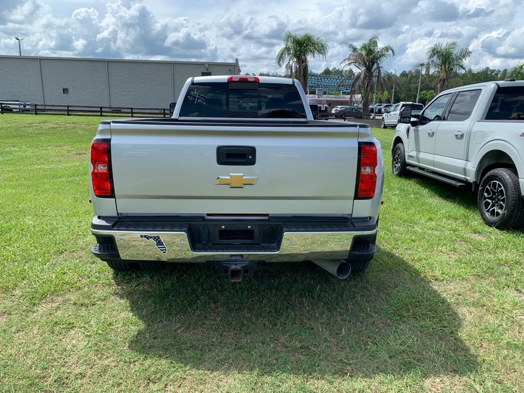 Used 2015 Chevrolet Silverado 3500 LT w/ LT Convenience Package AWD/4WD image 3