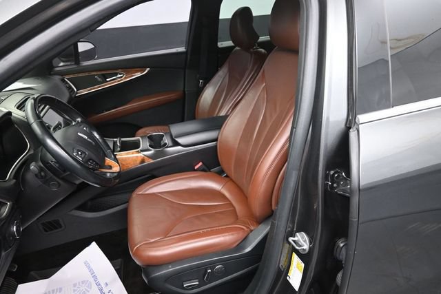 Used 2018 Lincoln MKX Reserve w/ Lincoln MKX Climate Package AWD/4WD image 11