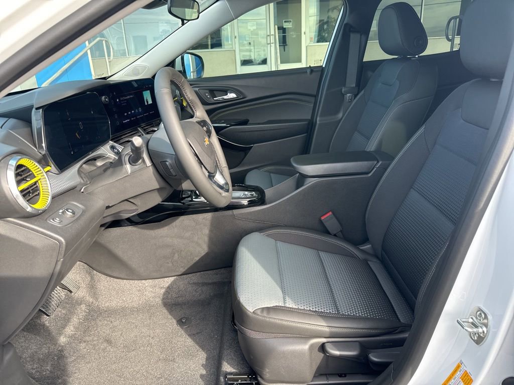 New 2026 Chevrolet Trax LT w/ Driver Confidence Package image 10