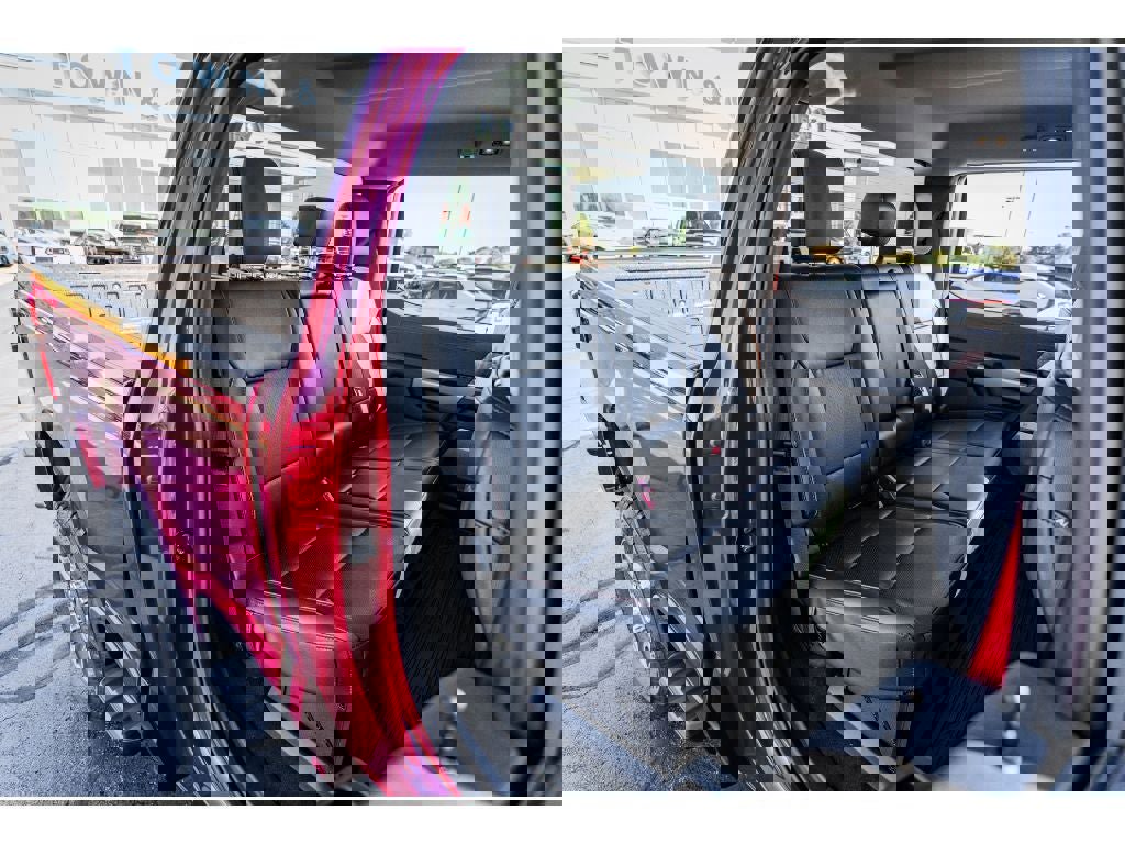 New 2026 Ford F250 Lariat image 25