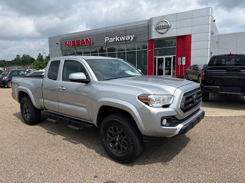 Used 2022 Toyota Tacoma SR5 w/ Technology Package