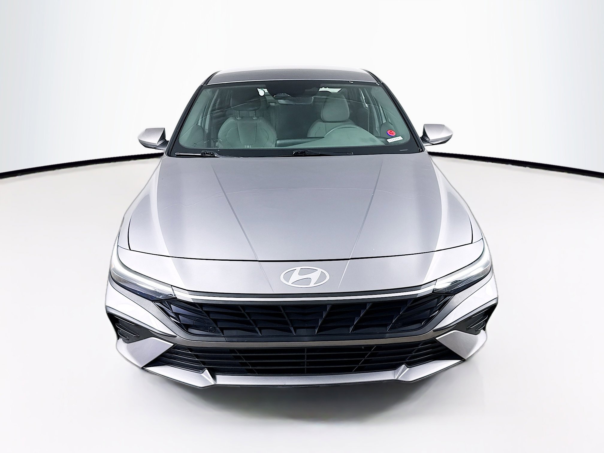 Used 2025 Hyundai Elantra Blue image 3