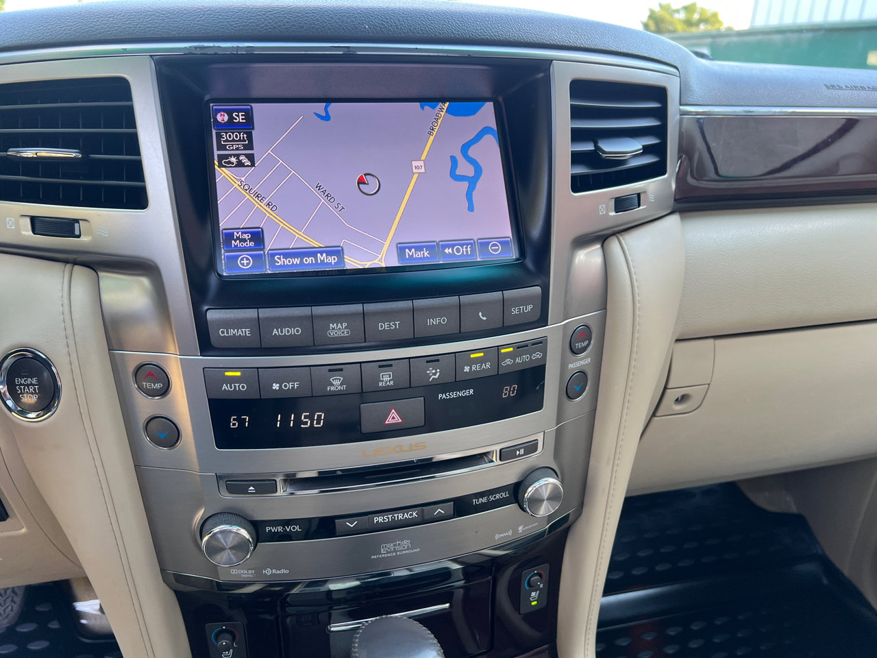 Used 2013 Lexus LX 570 4WD w/ Luxury Pkg image 28