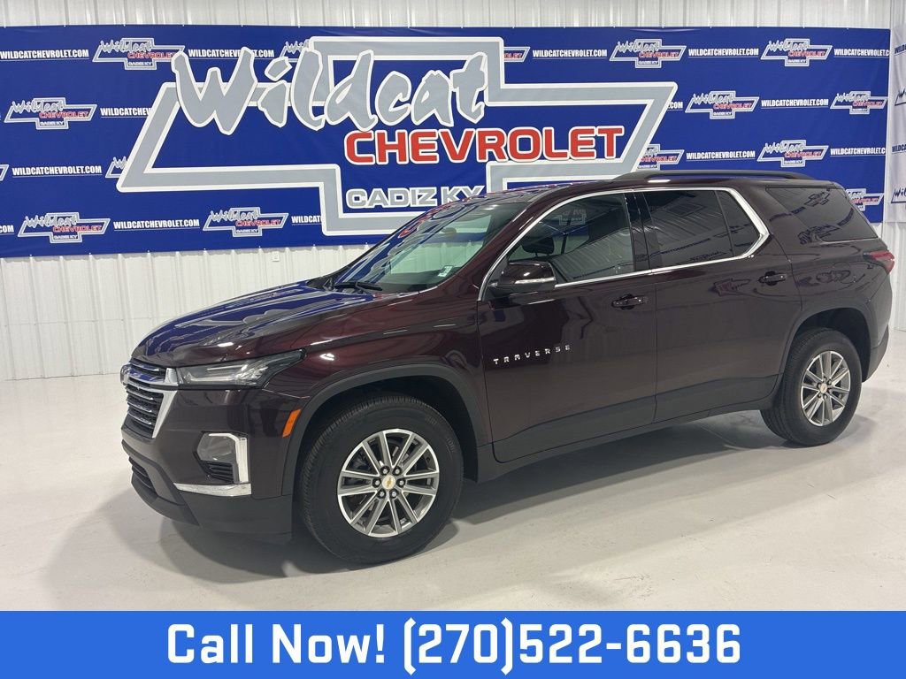 Used 2023 Chevrolet Traverse LT image 1