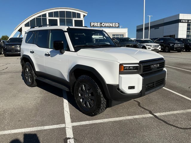 Used 2024 Toyota Land Cruiser image 3