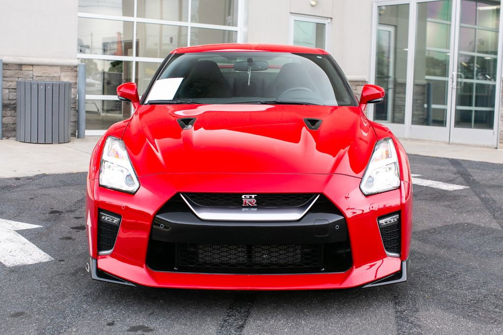 Used 2023 Nissan GT-R Premium w/ Floor Mat Package image 9