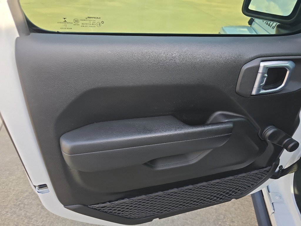 Used 2022 Jeep Gladiator Sport image 12