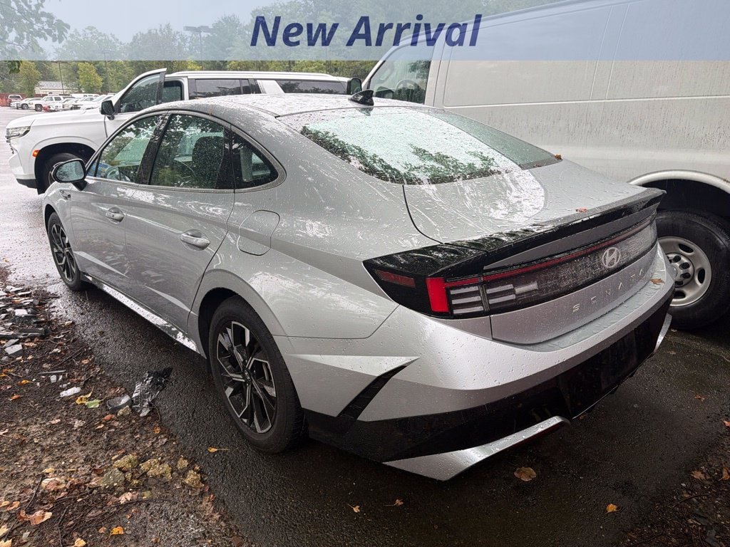 Used 2025 Hyundai Sonata SEL FWD image 10