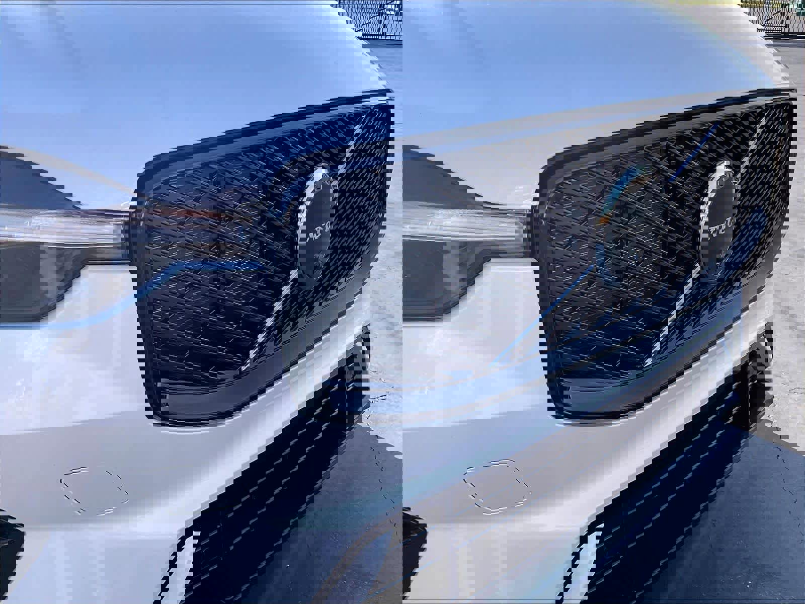 New 2026 Volvo XC60 T8 Plus w/ Protection Package Premier image 33