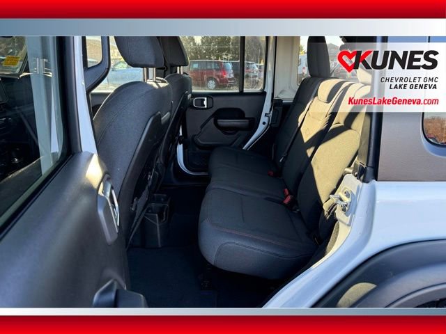 Used 2024 Jeep Wrangler Unlimited Rubicon image 17
