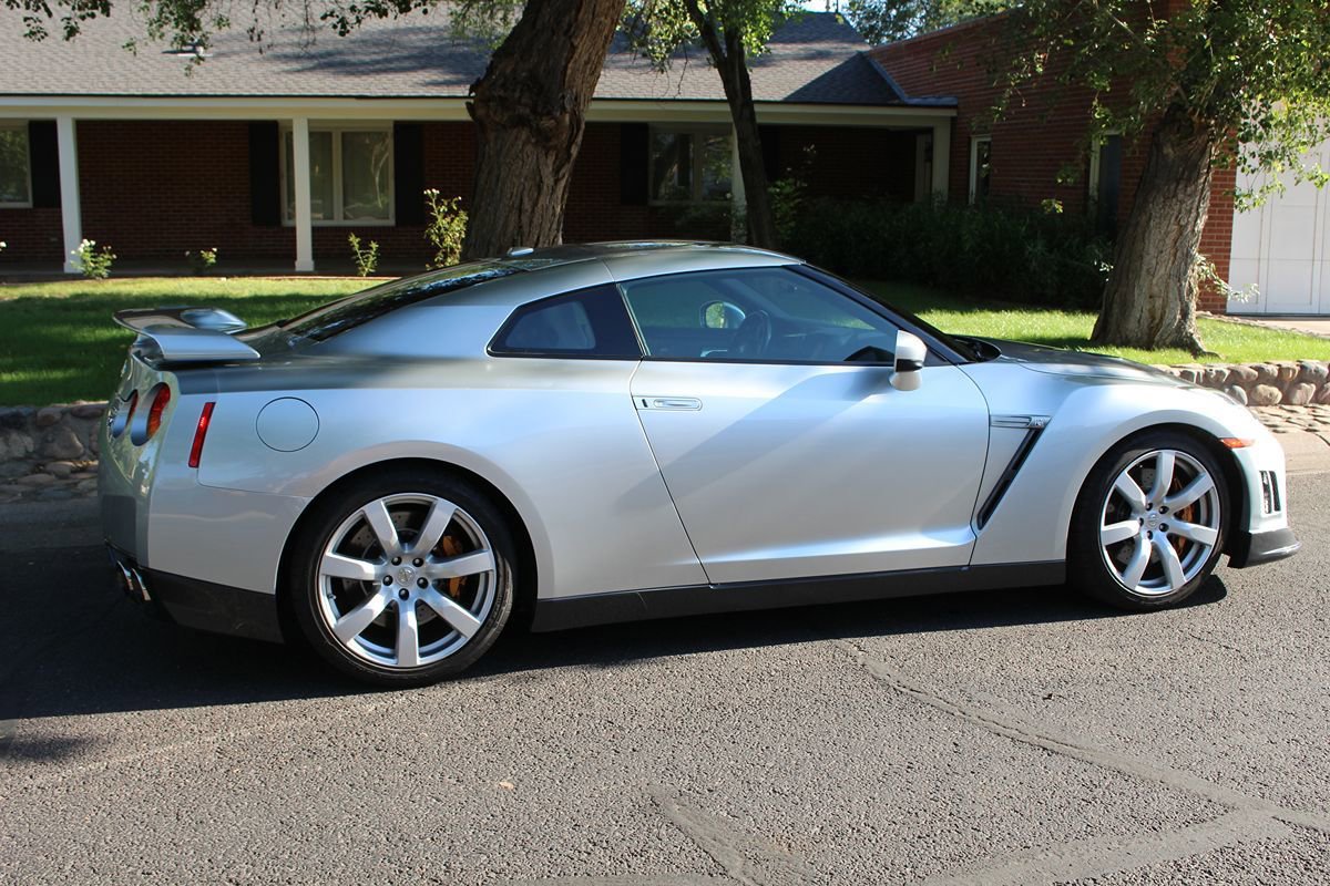 Used 2009 Nissan GT-R Premium AWD/4WD image 46