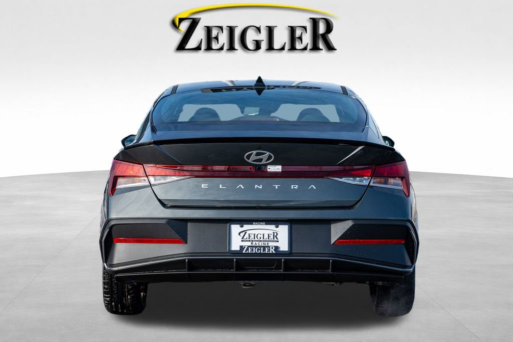 New 2026 Hyundai Elantra Sport image 6