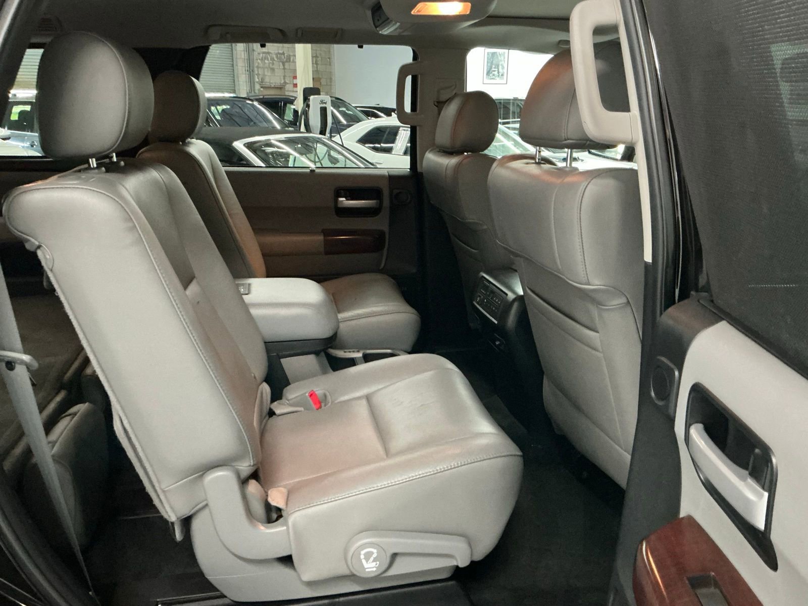 Used 2013 Toyota Sequoia Platinum w/ Preferred Accessory Pkg image 14