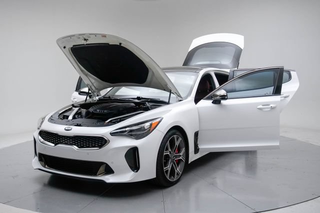 Used 2020 Kia Stinger GT1 RWD image 17