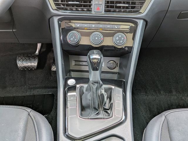 Used 2023 Volkswagen Taos SE w/ Panoramic Sunroof Package image 19