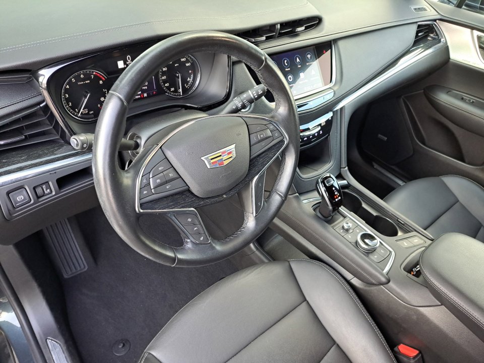 Certified 2021 Cadillac XT5 Premium Luxury image 10