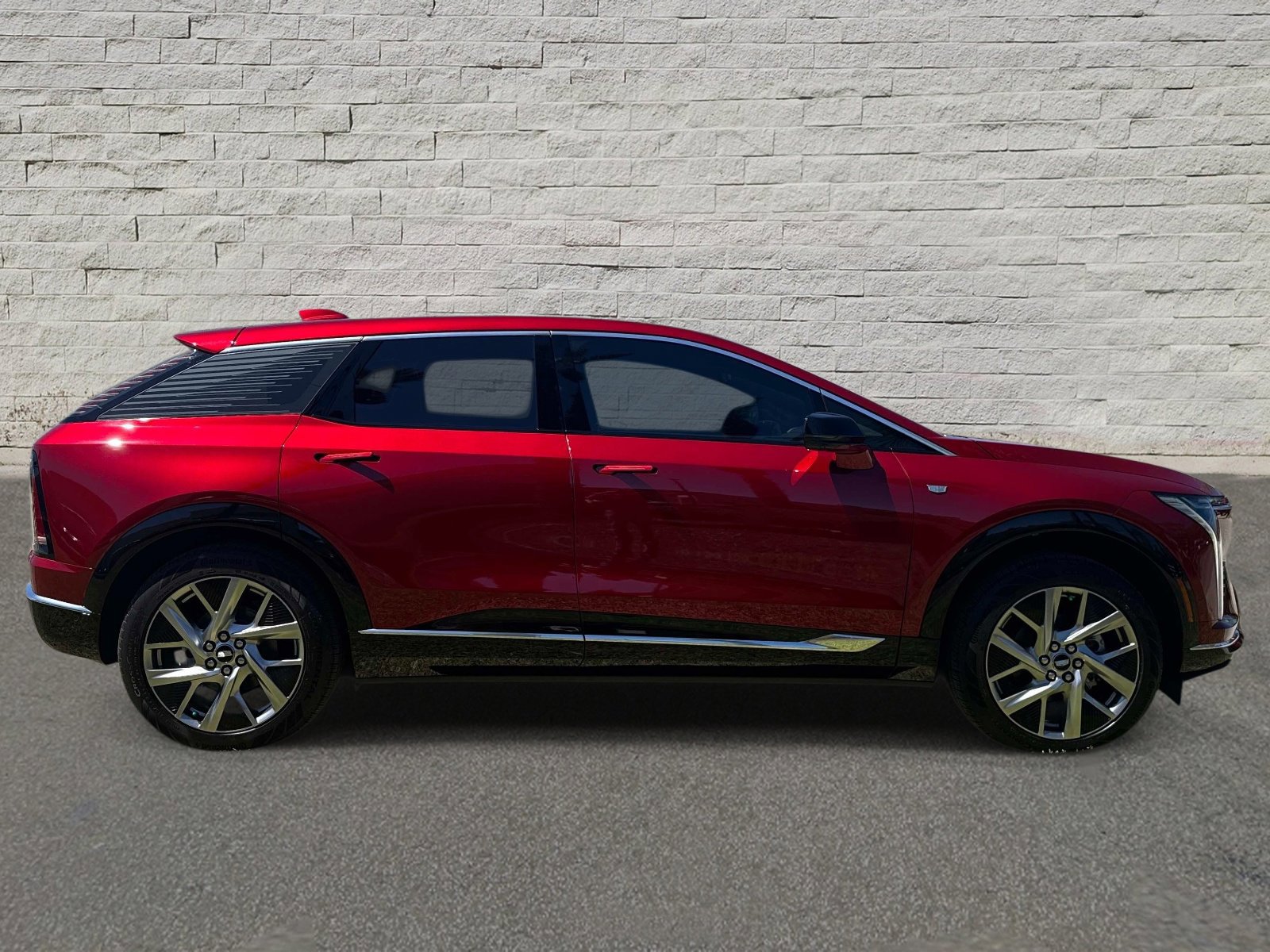 Certified 2026 Cadillac Optiq Luxury 1 image 6