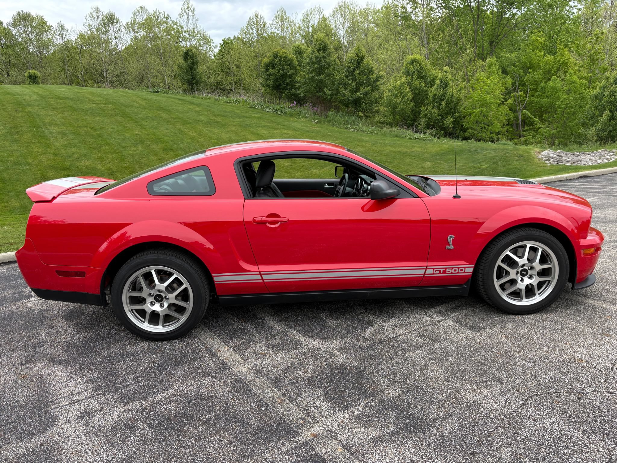 Used 2008 Ford Mustang Shelby GT500 RWD image 19
