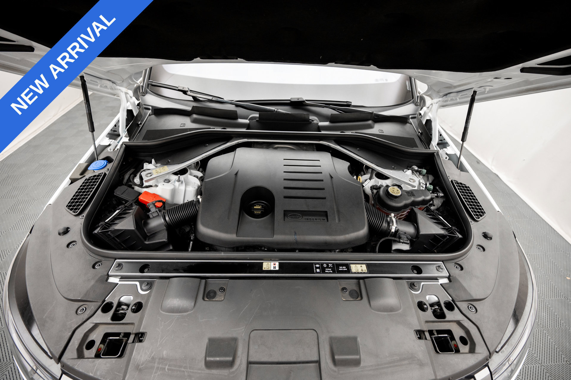 Used 2023 Land Rover Range Rover Sport SE AWD/4WD image 34