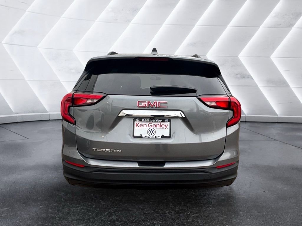 Used 2019 GMC Terrain SLE w/ Driver Convenience Package image 3