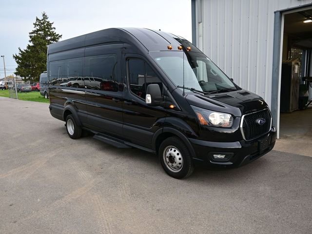 Used 2023 Ford Transit 350 XLT RWD image 2