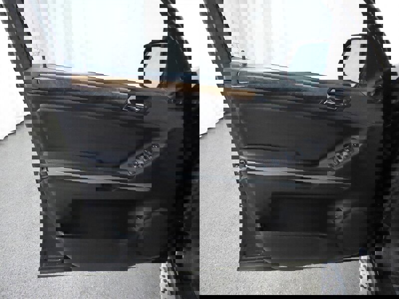 Used 2010 Mercedes-Benz ML 350 4MATIC image 19