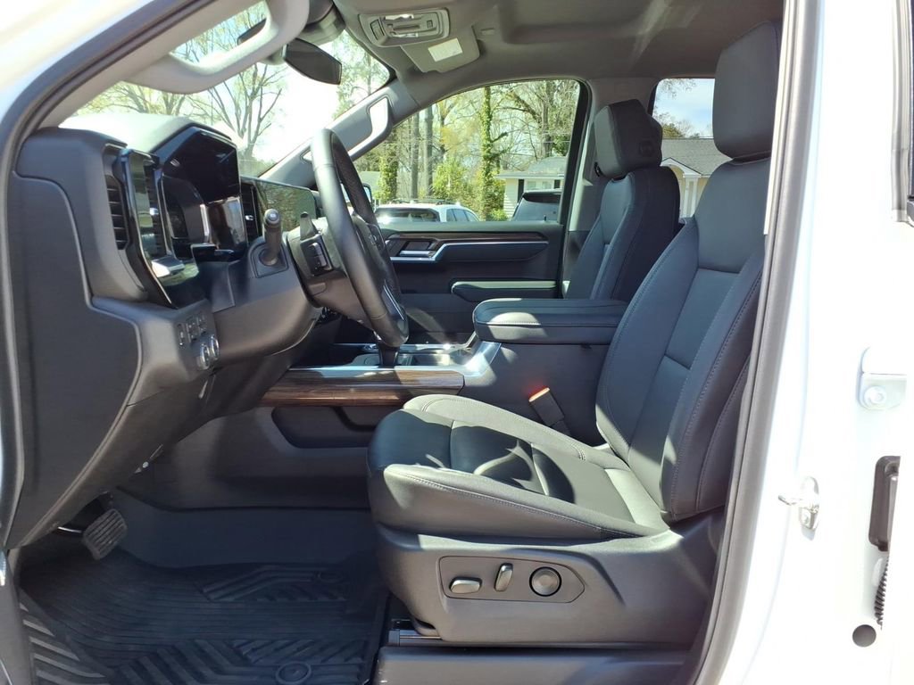 Used 2025 Chevrolet Silverado 1500 RST w/ RST All Star Premium Package image 16