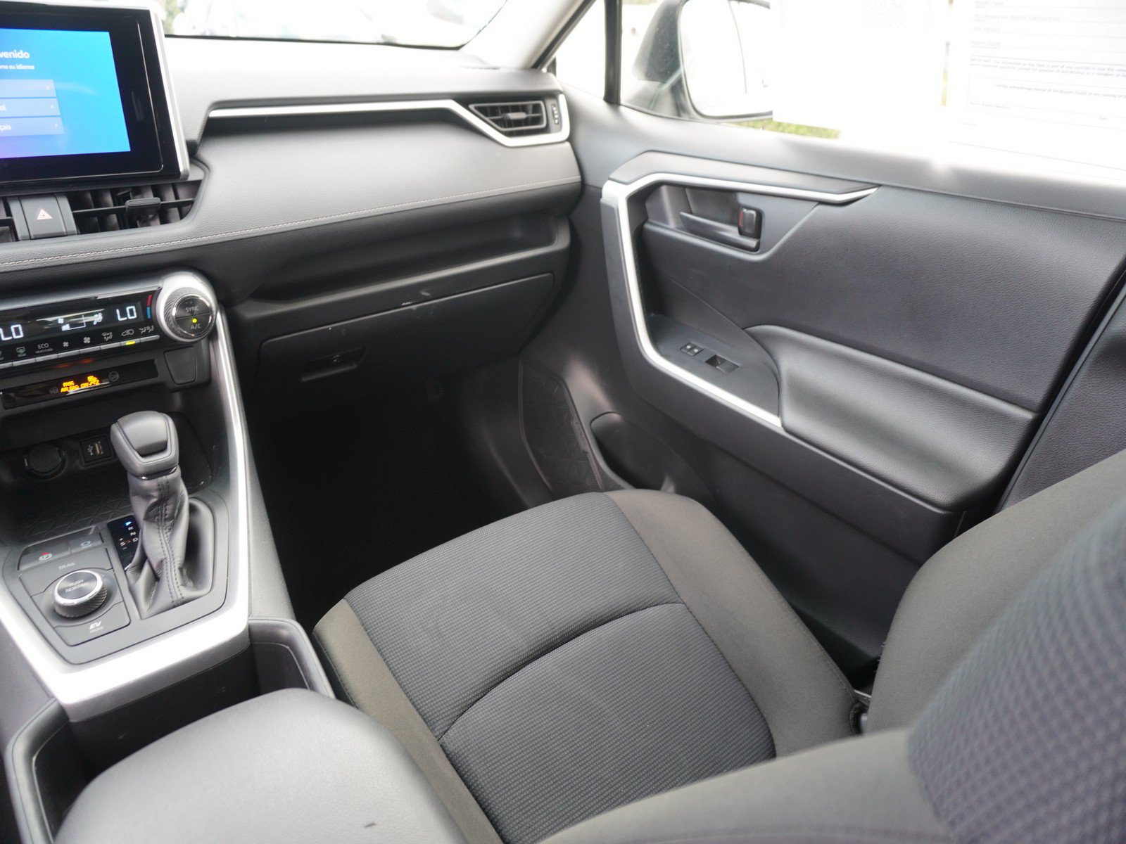 Used 2024 Toyota RAV4 LE AWD/4WD image 15