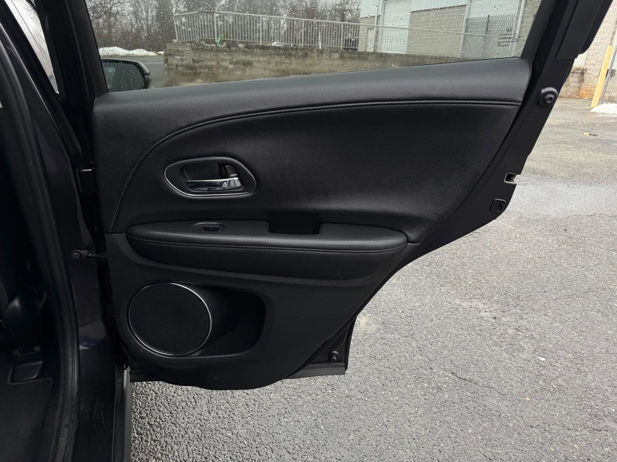 Used 2016 Honda HR-V EX-L image 25