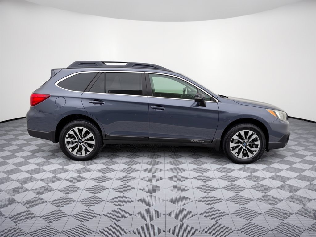 Used 2016 Subaru Outback 2.5i Limited AWD/4WD image 8