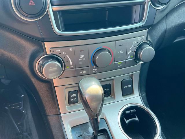 Used 2013 Toyota Highlander SE AWD/4WD image 15