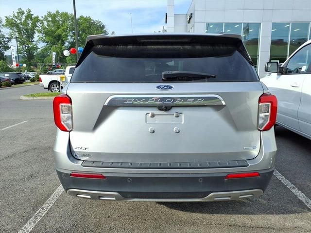 Used 2020 Ford Explorer XLT w/ Equipment Group 202A AWD/4WD image 7