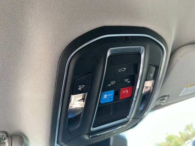 Used 2022 Jeep Wagoneer Series III w/ Convenience Group I AWD/4WD image 36