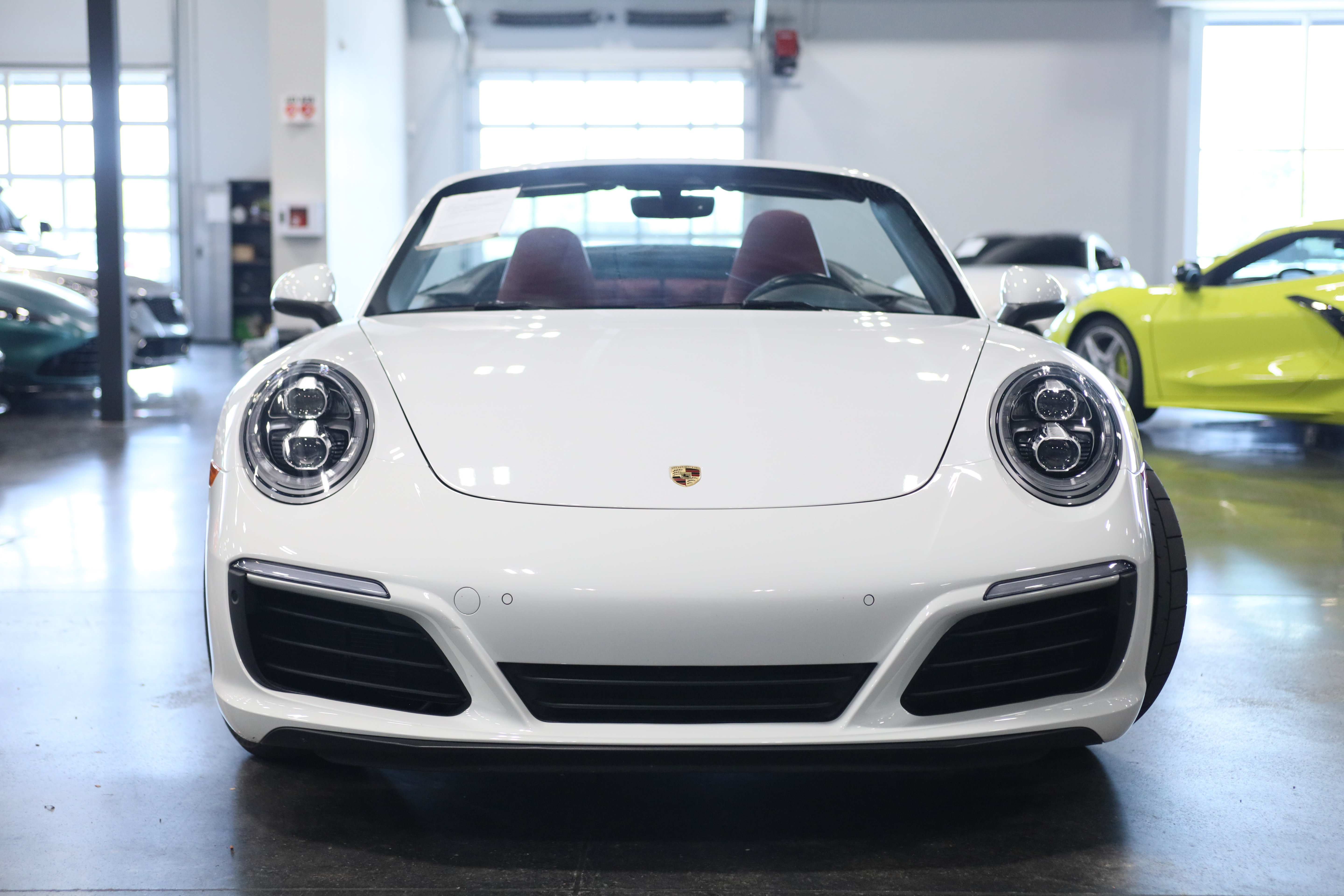Used 2018 Porsche 911 Carrera S RWD image 3